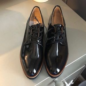 Women’s Aldo dress lace up shoes